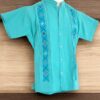 Guayabera Turquesa de Lino Manga Corta con Tejido de Telar y Grecas: Sutil Encanto - Imagen 6