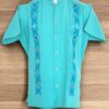 Guayabera Turquesa de Lino Manga Corta con Tejido de Telar y Grecas: Sutil Encanto - Imagen 7