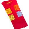 Encanto en Rojo: Playera Roja de Manga Corta para Niño Bordada a Mano - Imagen 5