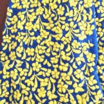 Confort y Arte: Sudadera con Gorro Azul Rey para Niño de Cierre Bordada a Mano - Imagen 13