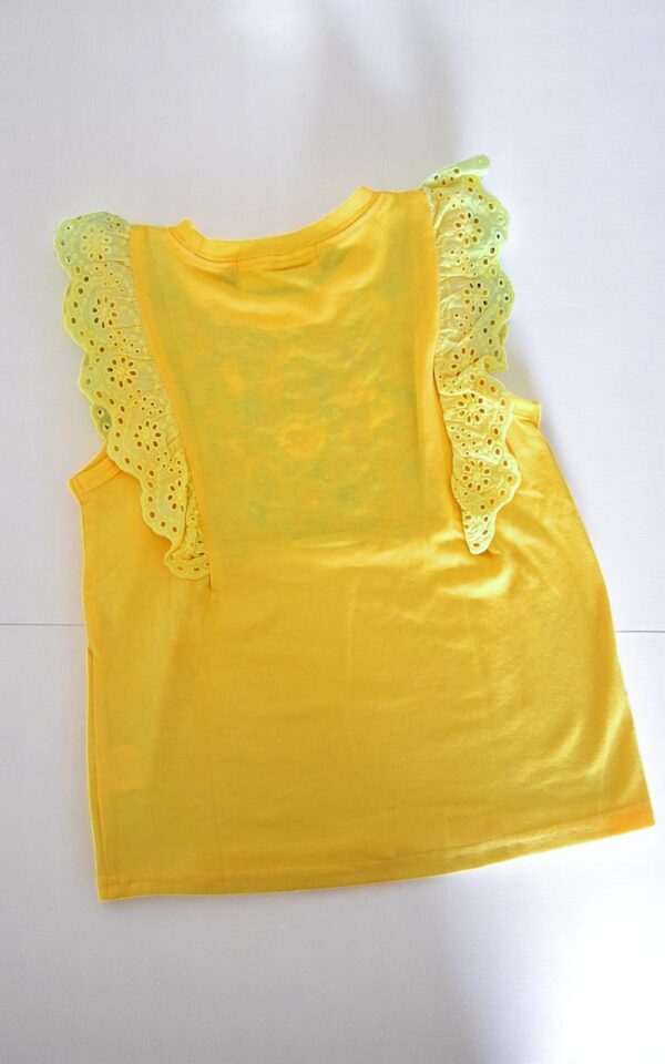 Dulce Alegría: Blusa Amarilla con Olán para Niña Bordada a Mano - Imagen 3