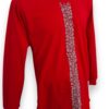 Estilo Radiante: Playera Roja de Manga Larga Roja Bordada a Mano - Imagen 4