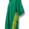 Elegancia Verde: Playera Verde Tipo Polo para Caballero Bordada a Mano - Imagen 7