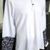 Pureza y Estilo: Playera Blanca de Manga Larga para Caballero Bordada a Mano