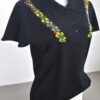 Elegancia Sutil: Playera Tipo Polo Negra de Algodón para Dama Bordada a Mano