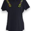 Elegancia Sutil: Playera Tipo Polo Negra de Algodón para Dama Bordada a Mano - Imagen 6