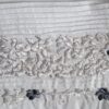 Elegancia Atemporal: Hermosa Guayabera de Lino Blanco Bordada a Mano - Imagen 11