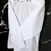 Elegancia Atemporal: Hermosa Guayabera de Lino Blanco Bordada a Mano - Imagen 9